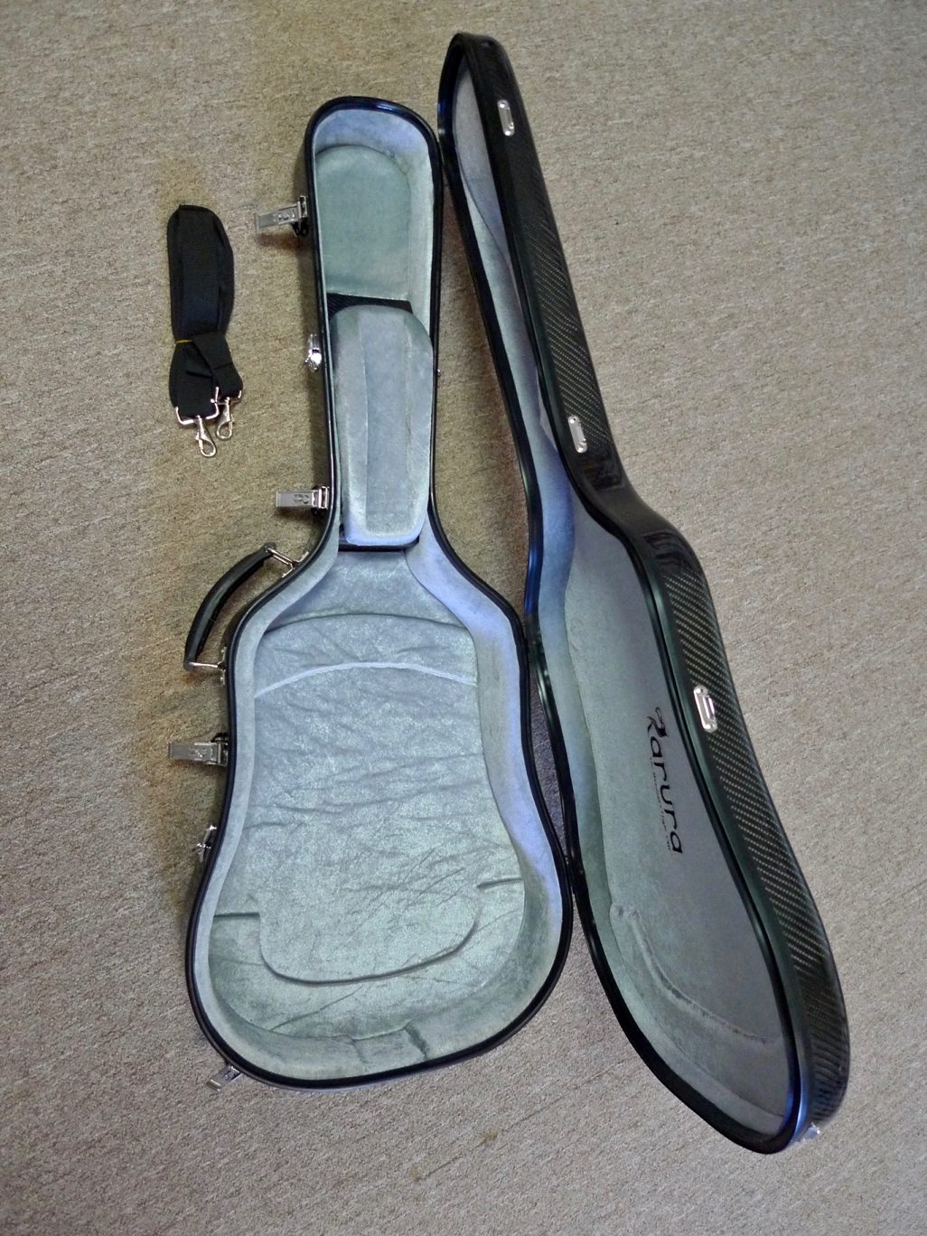 Karura Dreadnought Guitar Carbon Fiber Flight Case Carbon/Blue Gray