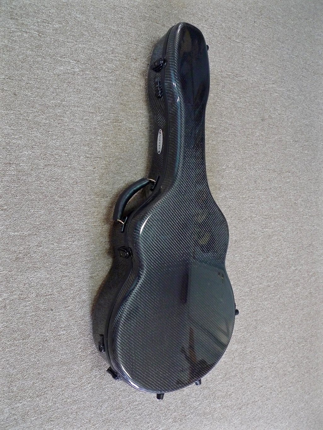 Hoffee Deluxe Carbon Fiber Case, Dreadnought, Black/Green, Includes