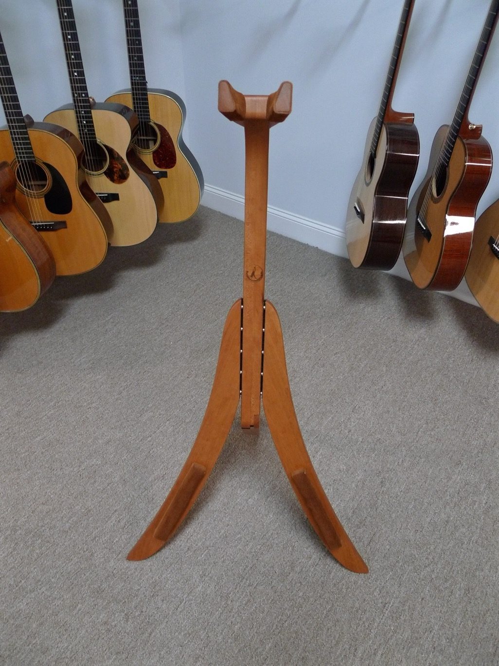 Solid Ground Stands Guitar Stand in Cherry Dream Guitars