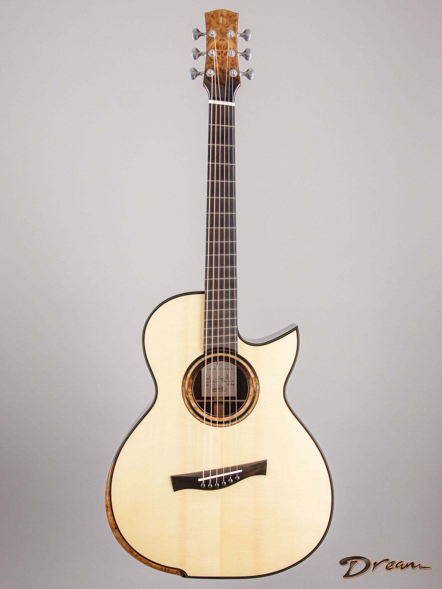 Finest Guitars and String Instruments in the World | Dream Guitars